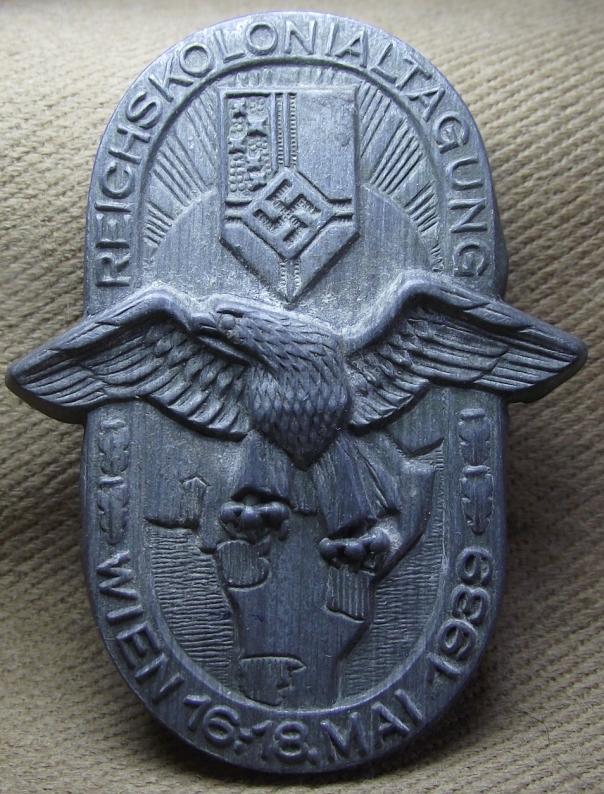 1939 Wien Reichs Kolonial Tagung Event Badge/Tinnie.