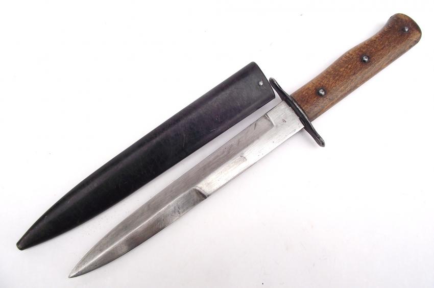 Luftwaffe Fighting / Boot Knife, Eagle 5 Mark.