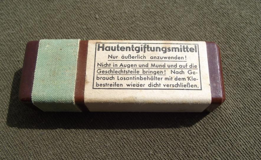 Skin Decontamination Tablet Container. Mint. 1941 Dated.