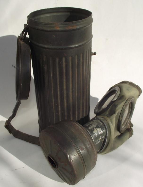 German M30 Gasmask and M30/38 Canister.