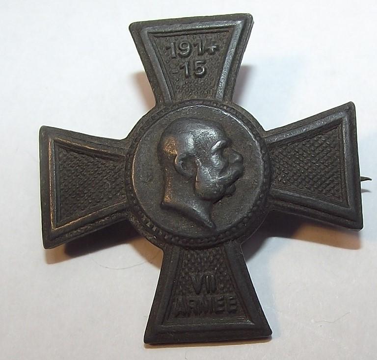 1914-15 Dated Austrian Cap Badge. V11 Armee.