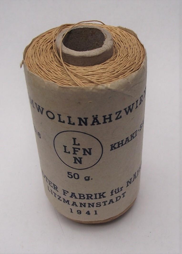 1941 Dated Khaki-Sandfarben Thread Spool.