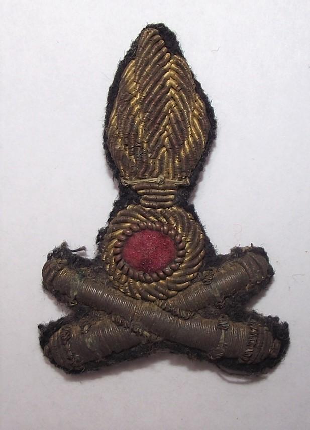 WW2 Italian Artillery Bullion Cap Badge.