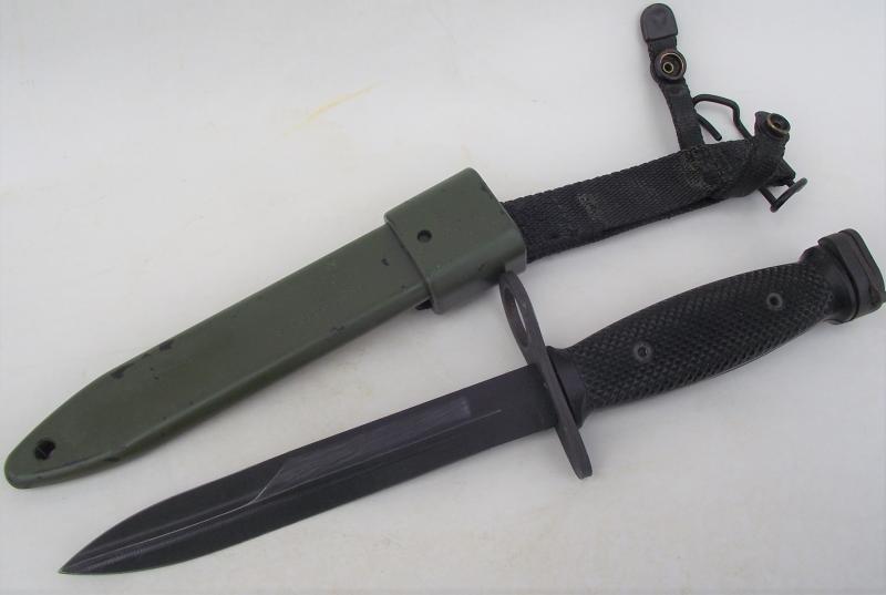 M7 Bayonet and M10 Scabbard. M16/AR15.