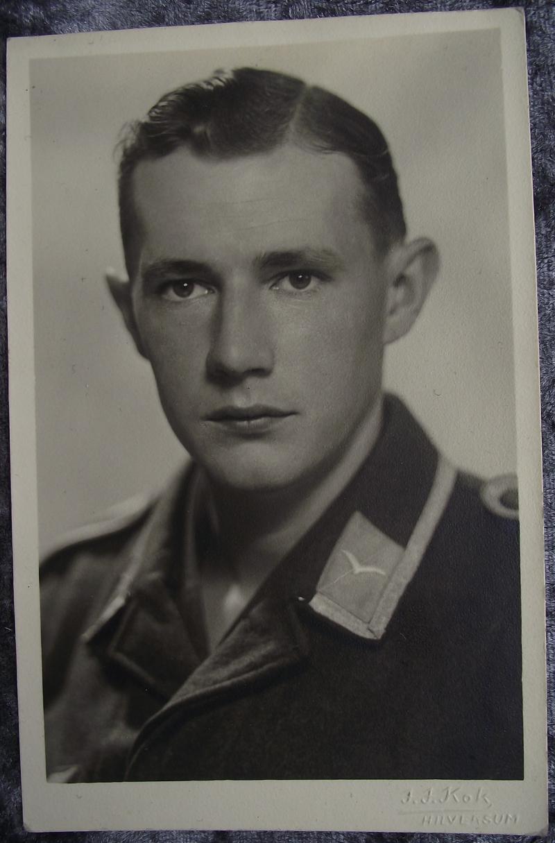 WW2 German Photo Post Card. Luftwaffe, Para.