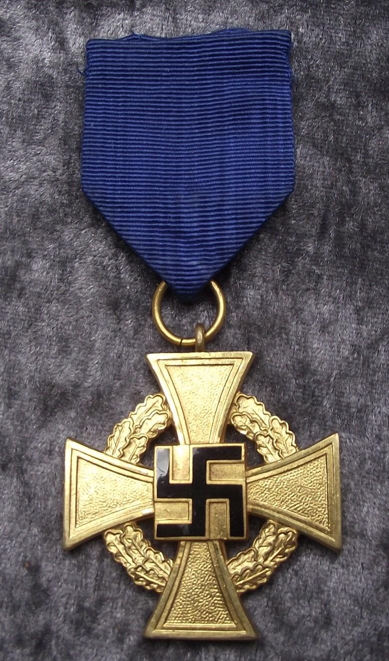 40 Year Faithfull Service Medal.