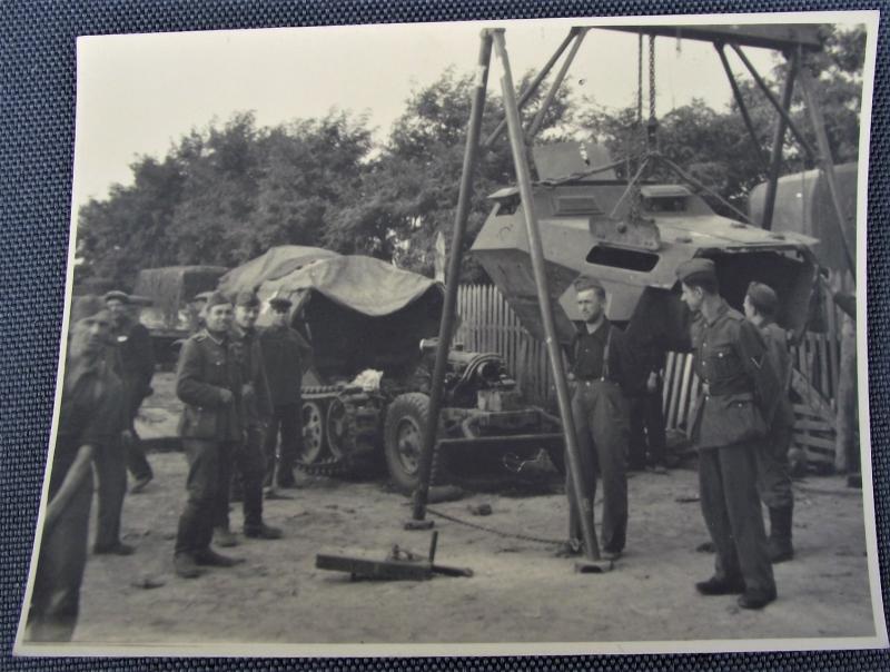 Wehrmacht Photo , SdKfz Half Track Repair Party.