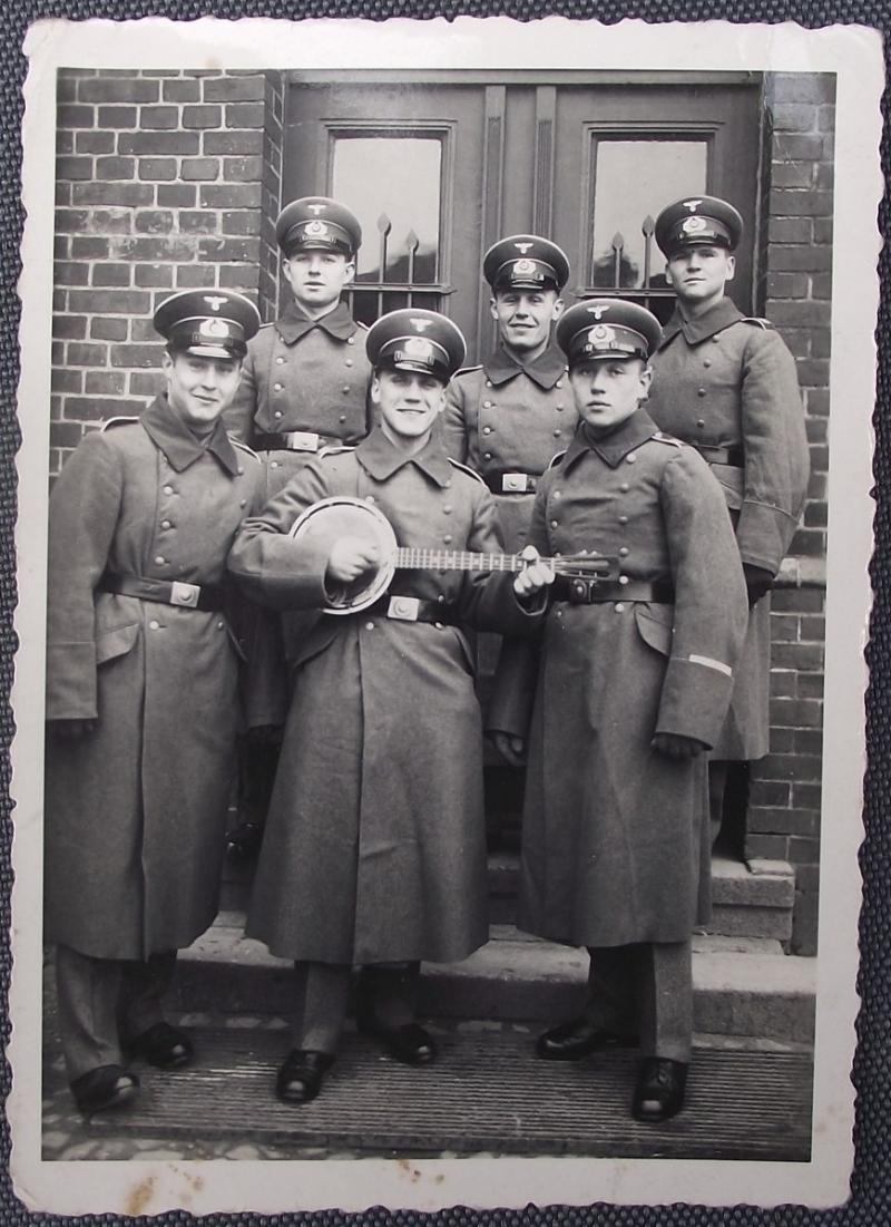 Wehrmacht Photo Post Card. Heer. When im Cleaning Windows.