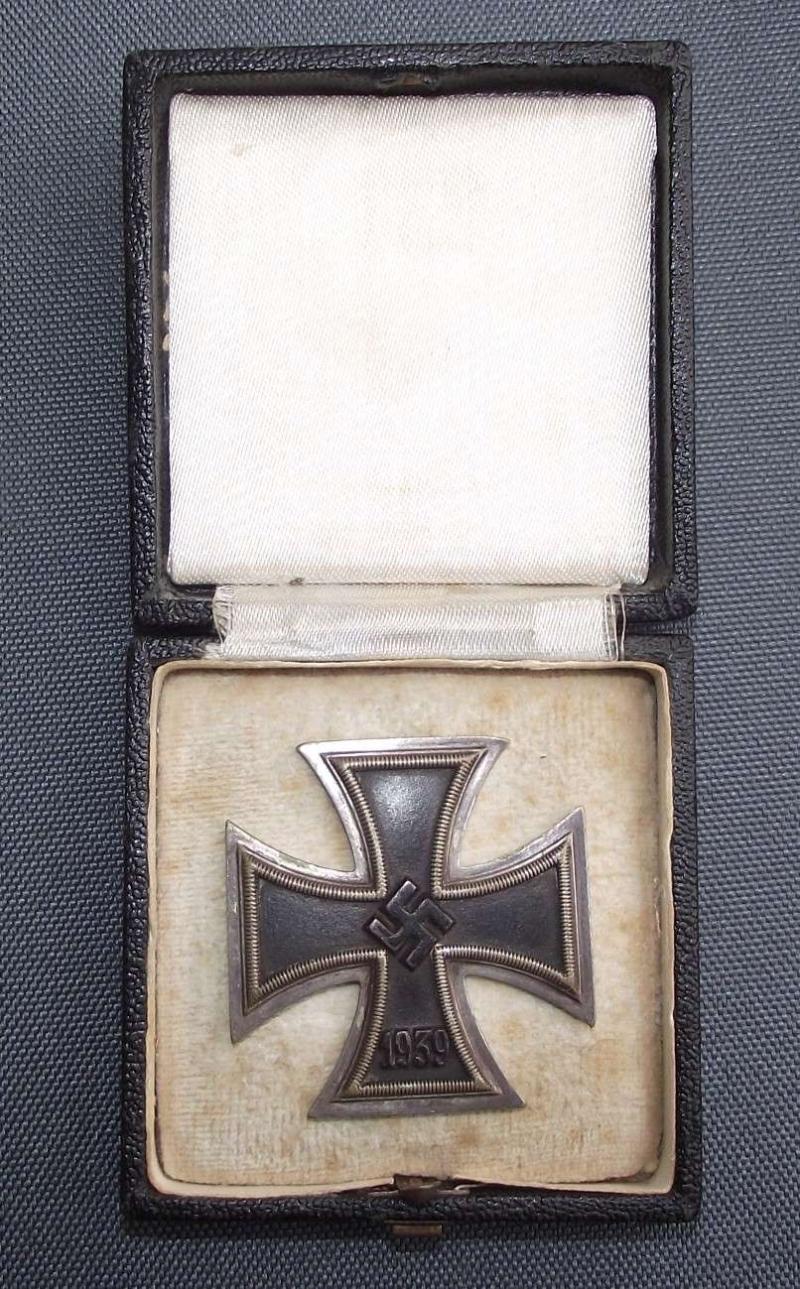 Boxed First Class Iron Cross. MM/L54. Schaueret & Hohfeld.