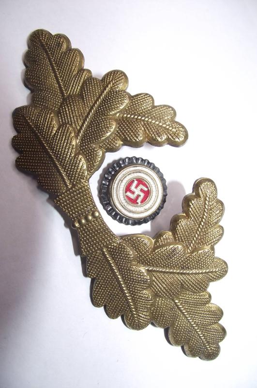 NSDAP Political Leaders Visor Wreath and Cockade.