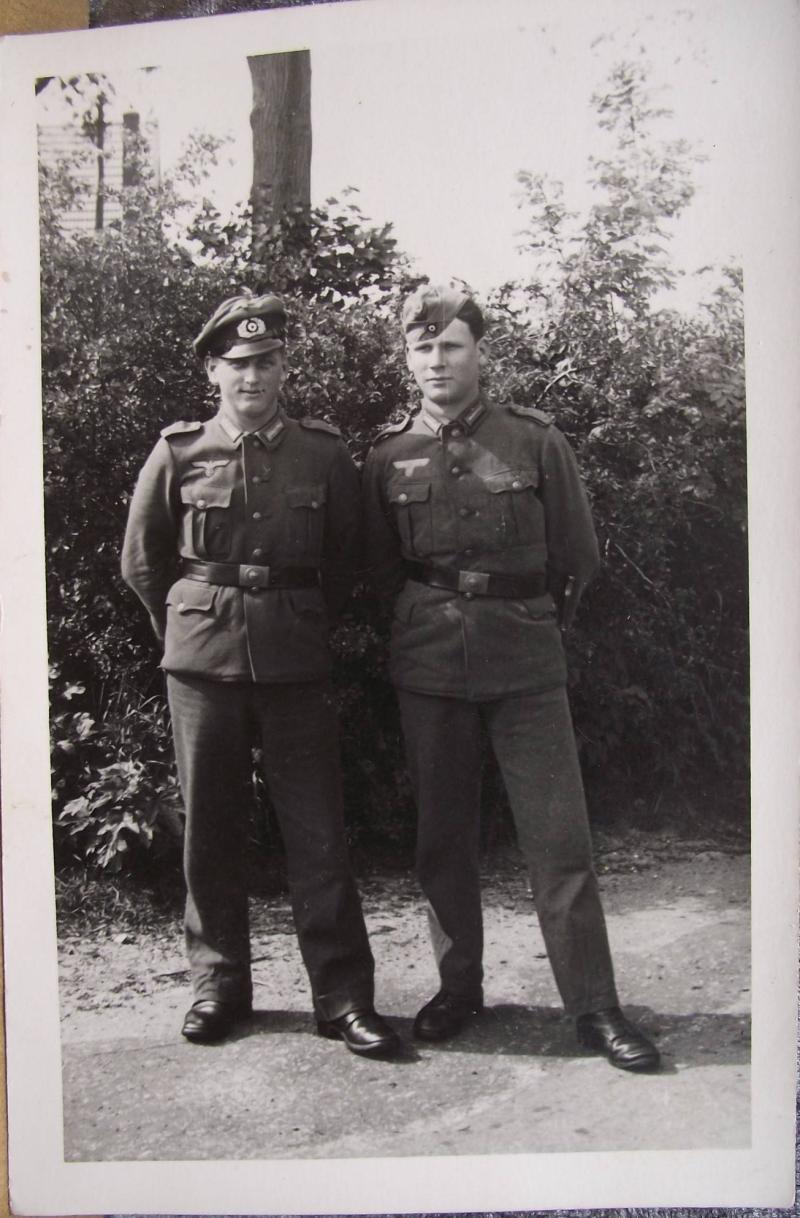 Wehrmacht Photo Post Card. Heer. Chums.