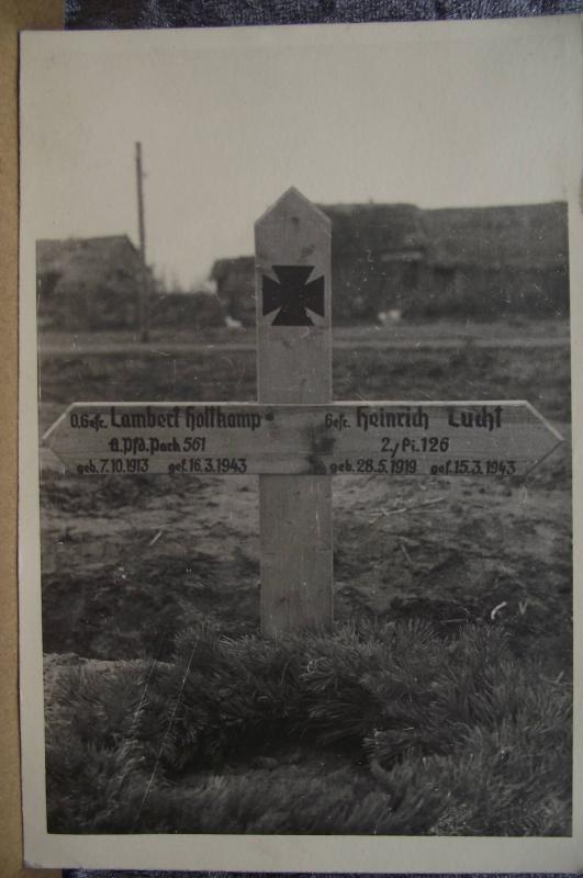 Wehrmacht Photo Post Card. Heer Grave.