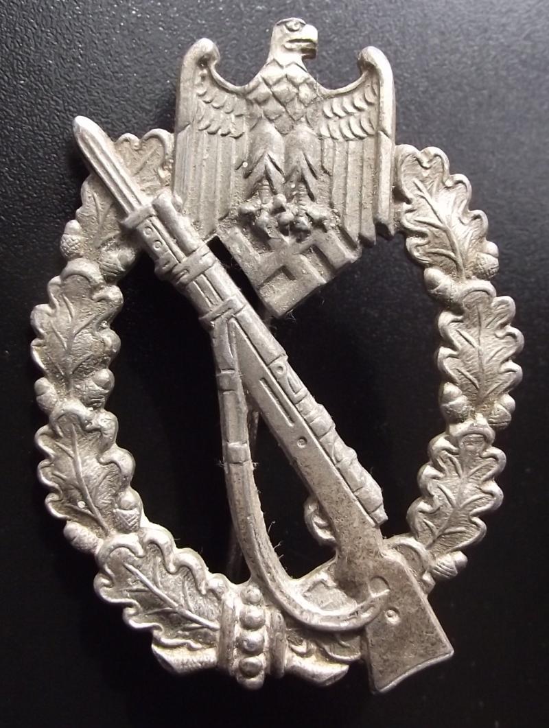 Silver Infantry Assault Badge. Carl Wild.