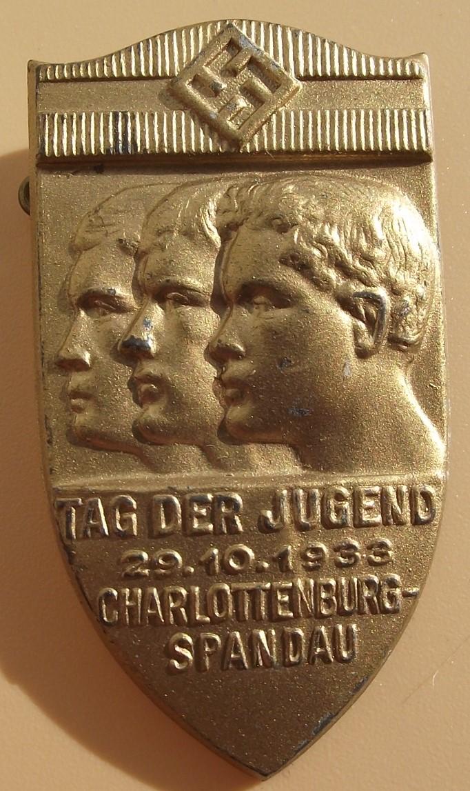 Hitler Youth Tinne/ Event Badge. Tag Der Jugend, Spandau. 1933.