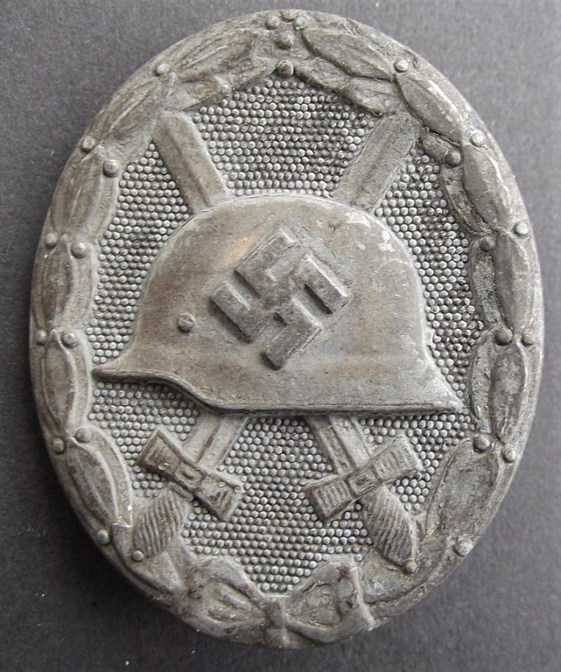 WW2 German Gold Wound Badge. MM30/ Hauptmunzamt Wien.