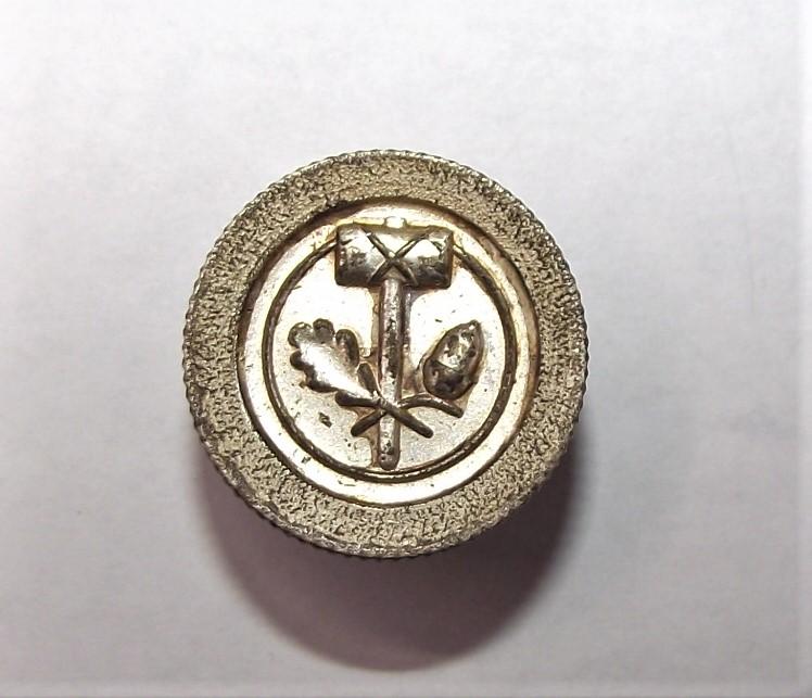 WW2 German Craftsman/ Business Membership Badge.