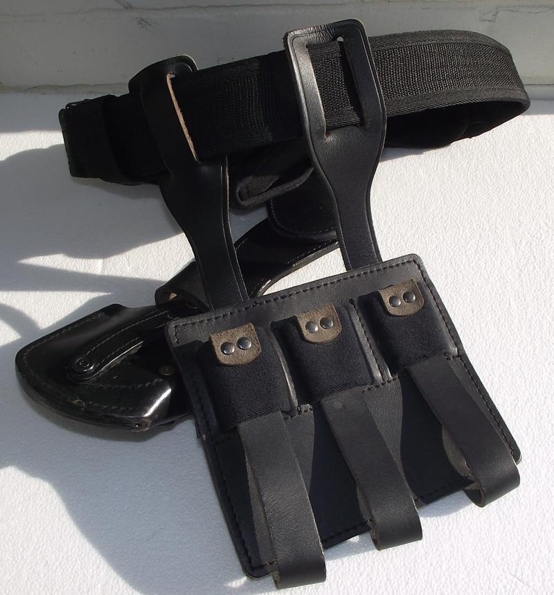 SAS MP5 Magazine Pouch with Belt , Pouch and Pistol Holster.