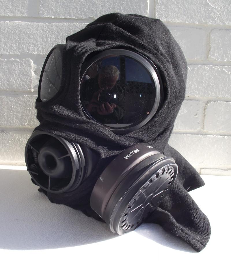 SAS S10 Gas Mask and Anti-Flash Hood. Balaclava Assault Suit.