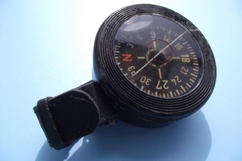 Luftwaffe AK39 Bakelite Wrist Compass.