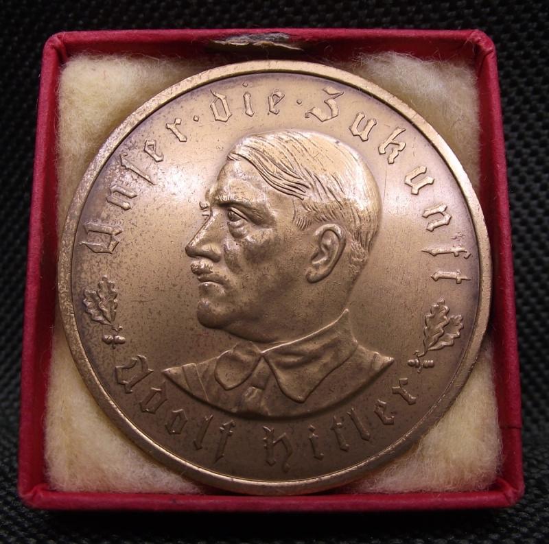 1933 Adolf Hitler ''Turning Point'' Propaganda Boxed Medallion