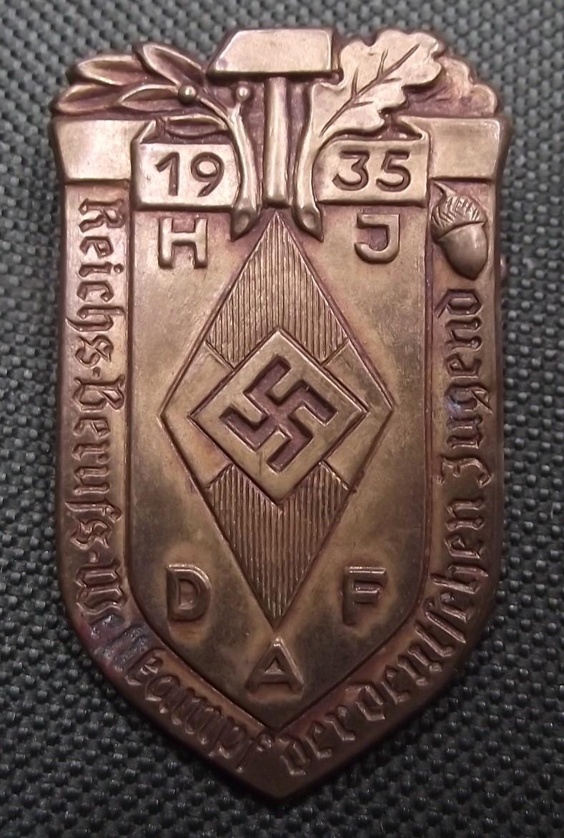 Hitler Youth Tinne/ Event Badge. Wettkampf der Deutschen Jugend, 1935.