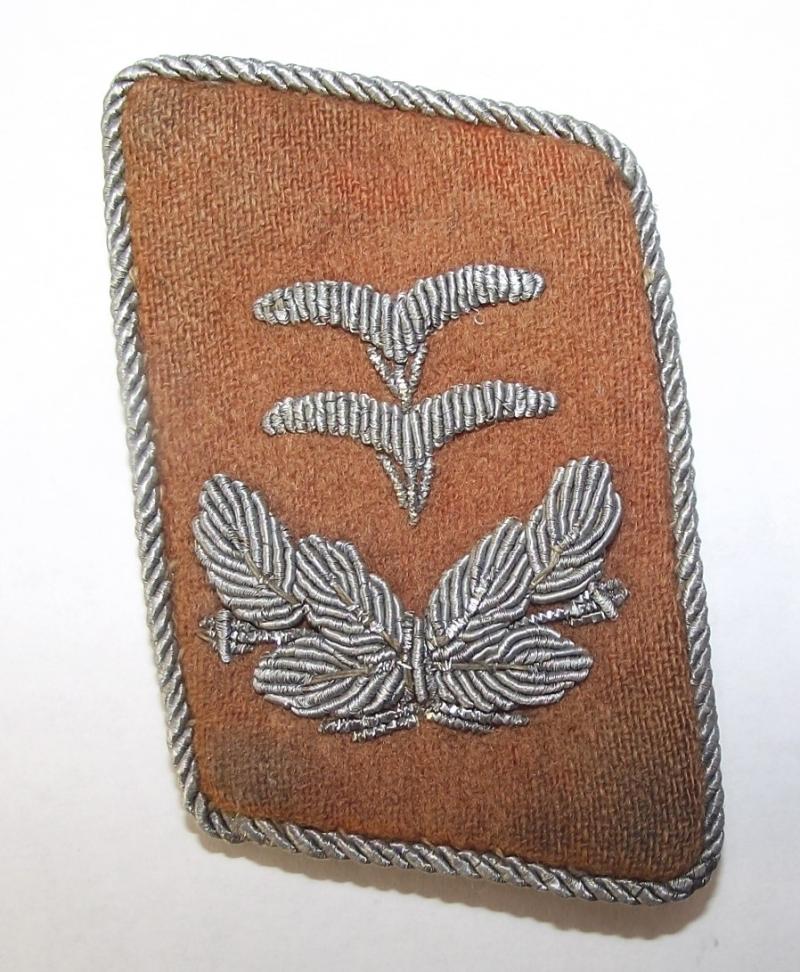 Luftwaffe Signals Oberleutnant's Collar Tab.