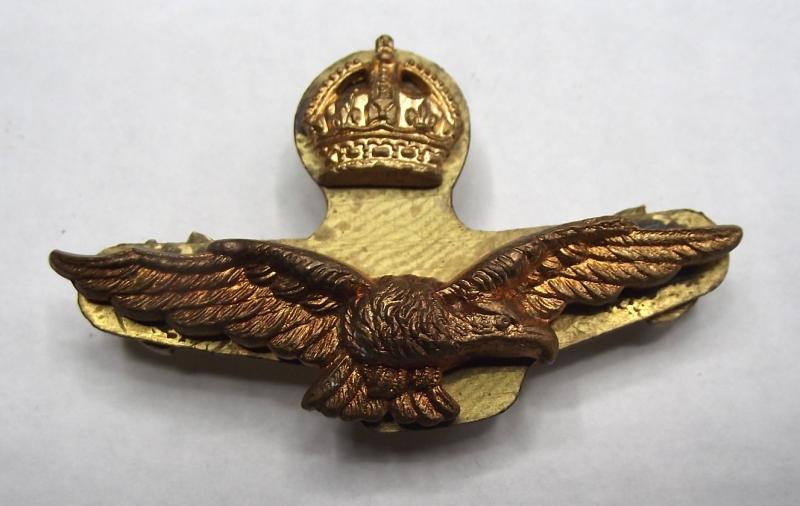 WW2 RAF Officers Side Cap Badge.