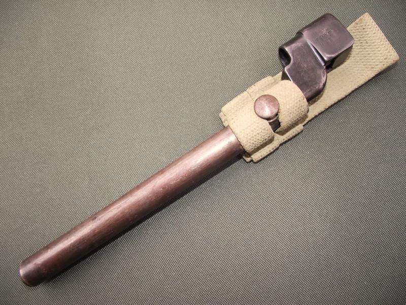 WW2 British ''Singer'' No4, MKII Bayonet with Steel Tube Scabbard and Frog.