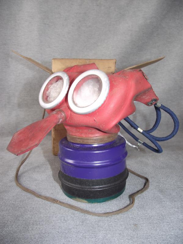 Boxed WW2 Mickey-Mouse Childs Respirator.