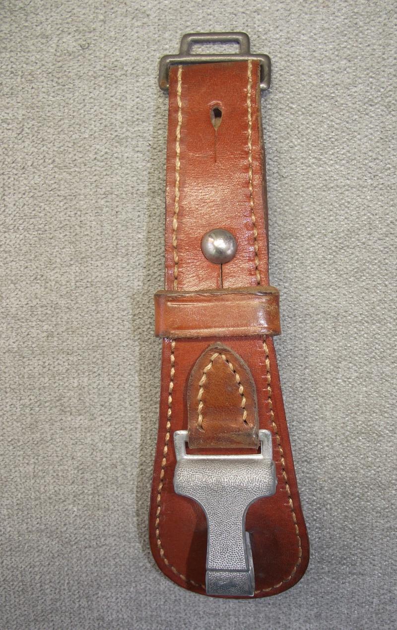 Brown Leather Tear Drop Dagger/Sword Hanger. Cardiff Royal Signals Veteran Bring-Back.