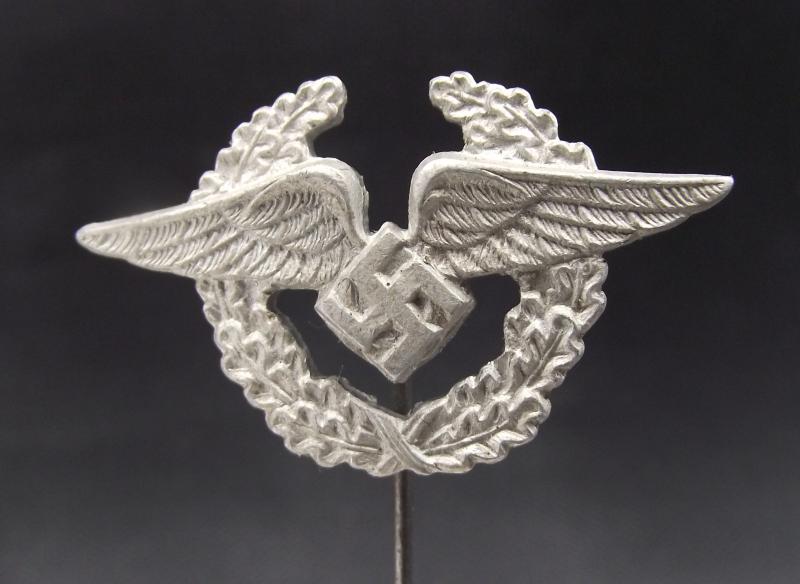 WW2 German Stick Pin. Luftwaffe Female Flak Helper.