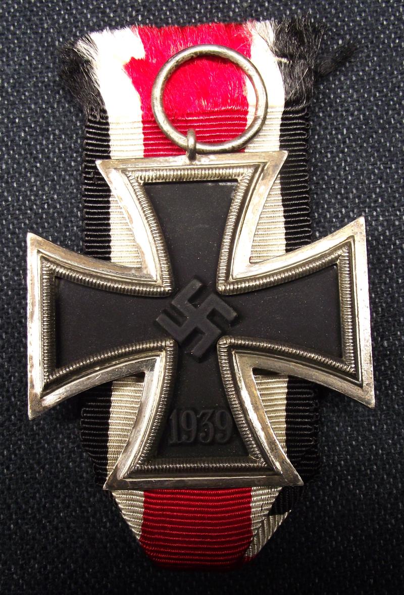 WW2 Iron Cross 2nd Class. MM/23. Arbeitsgemenschaft Der Graveur und Ziselierinnung Berlin.