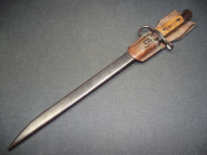 WW2 Japanese Arisaka Type 30 Rifle Bayonet and Scabbard with its Period Leather Frog. Minty?