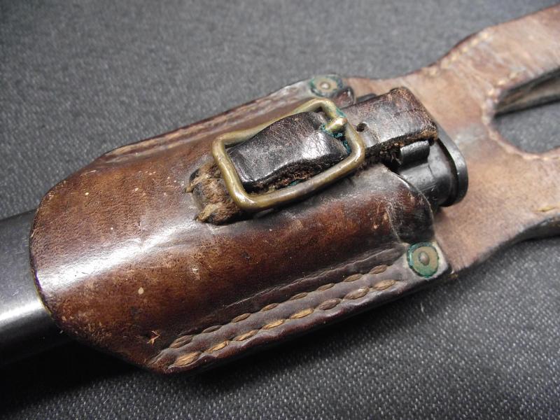 WW2 Japanese Arisaka Type 30 Rifle Bayonet and Scabbard with its Period Leather Frog. Minty?