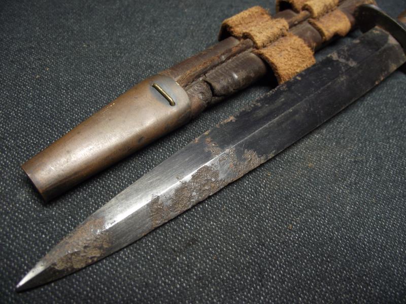 B2 Third Pattern F-S Commando Dagger, Heavy Blade, Mid War.
