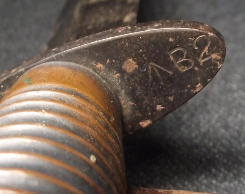 B2 Third Pattern F-S Commando Dagger, Heavy Blade, Mid War.