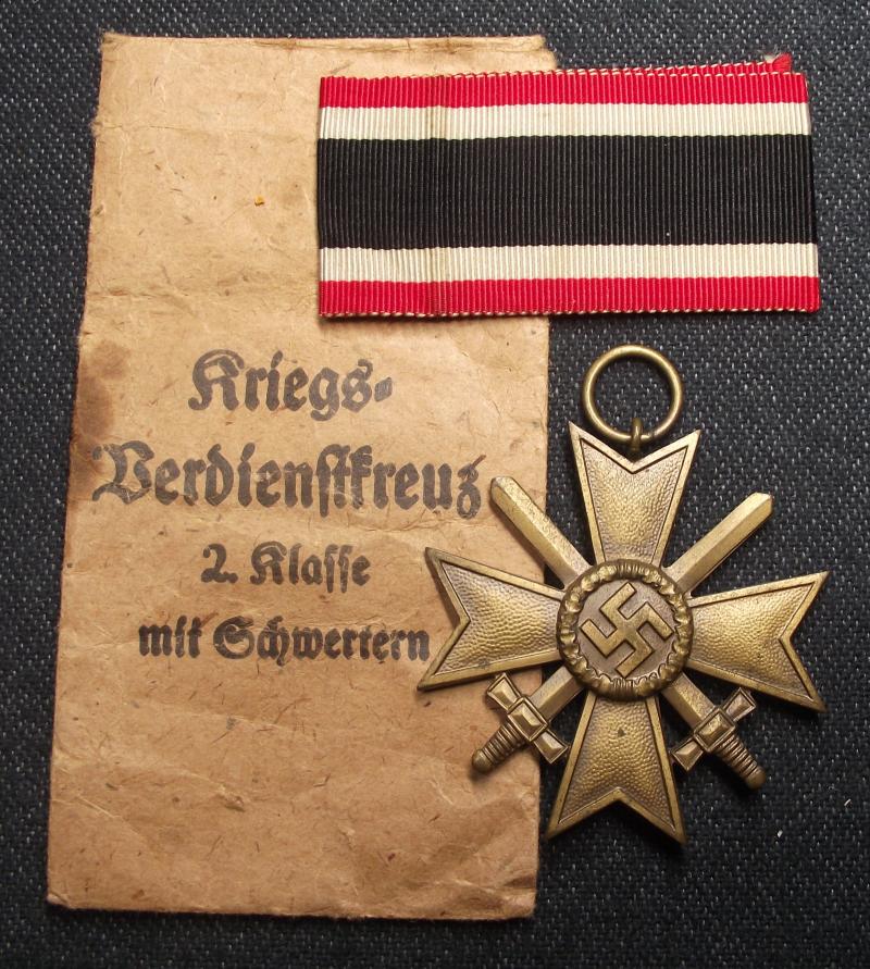 2nd Class War Merit Cross, KVK, with Swords and Paper Packet of Issue. Gottlieb Friedrich Keck&Sohn.