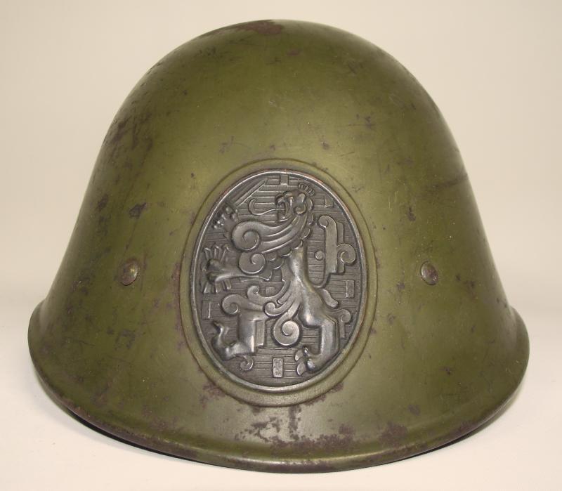 WW2 Dutch M34 Steel Combat Helmet.