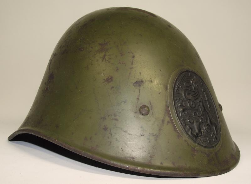 WW2 Dutch M34 Steel Combat Helmet.