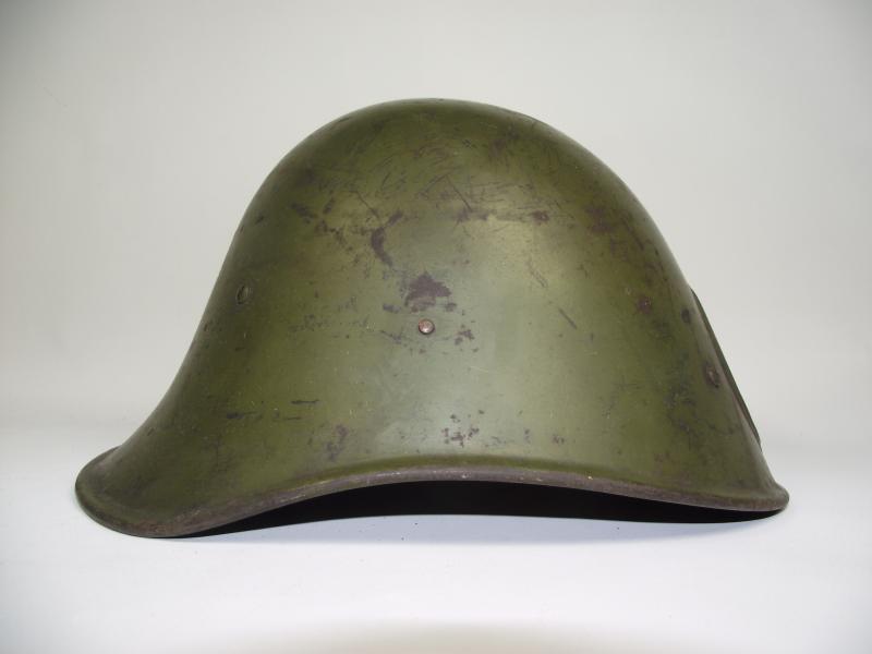 WW2 Dutch M34 Steel Combat Helmet.