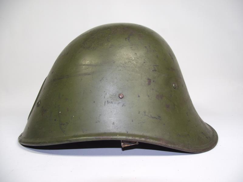 WW2 Dutch M34 Steel Combat Helmet.