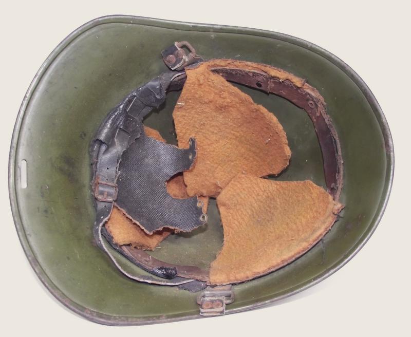 WW2 Dutch M34 Steel Combat Helmet.