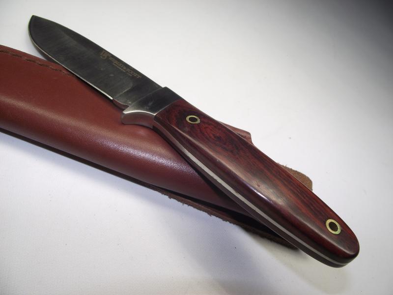 Sheath Knife . Webley and Scott.