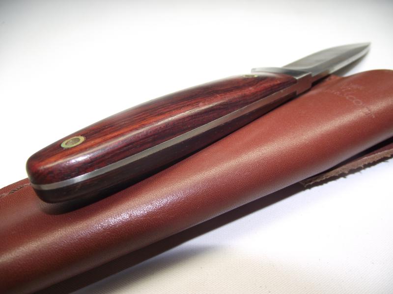 Sheath Knife . Webley and Scott.