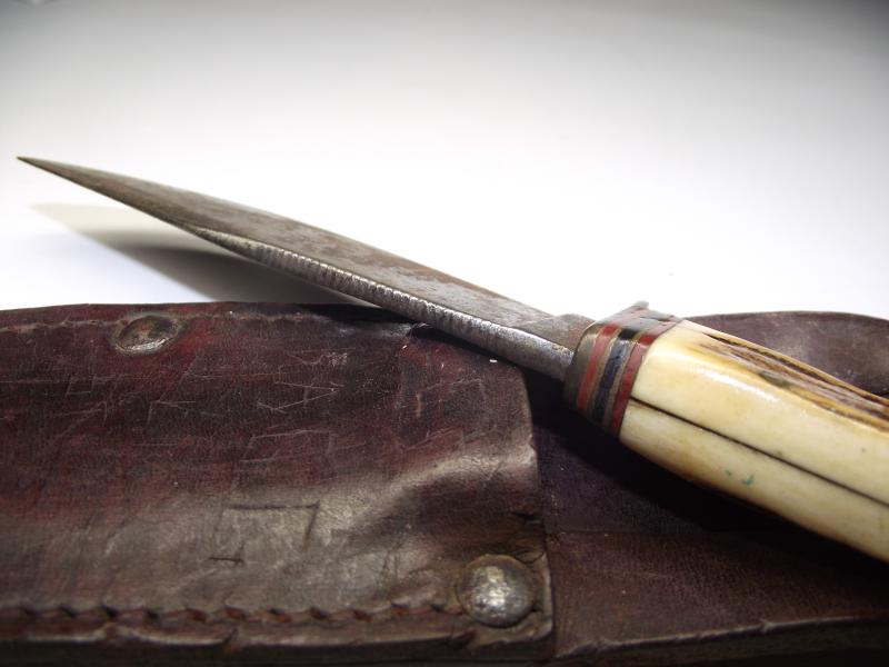 Vintage Sheath Knife.