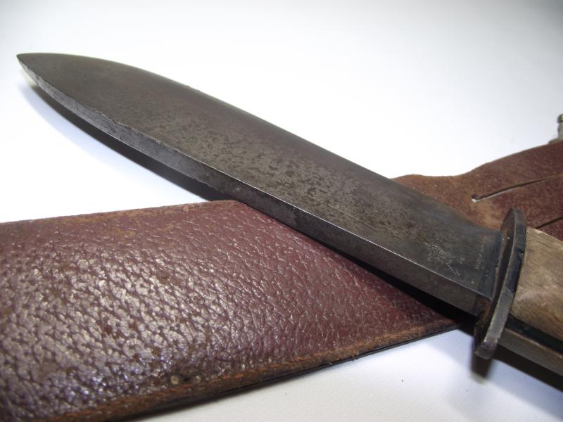 British 1st Pattern Type D Survival Knife. Wilkinson, IB/4594.