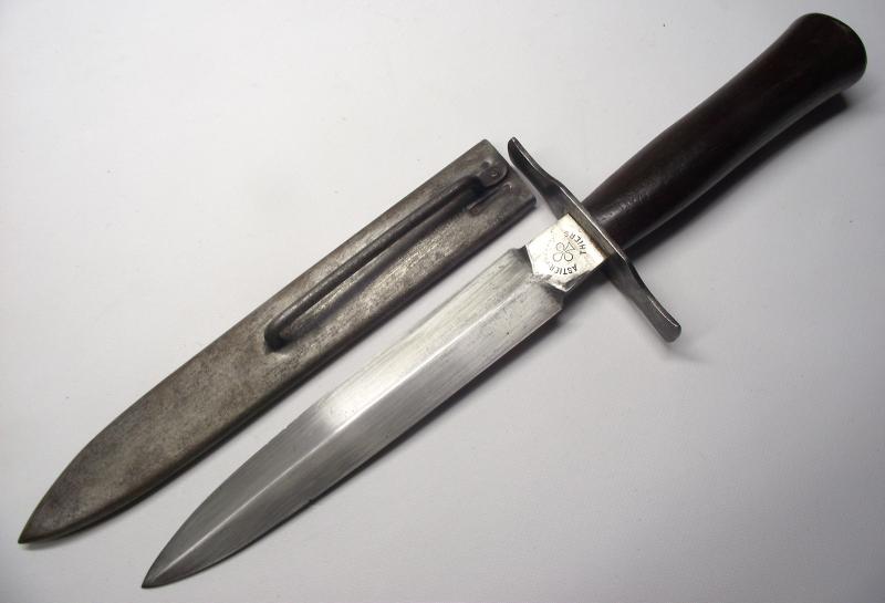 WW1 French Pattern 1916 Fighting Knife. Astier-Prodon, Thiers.