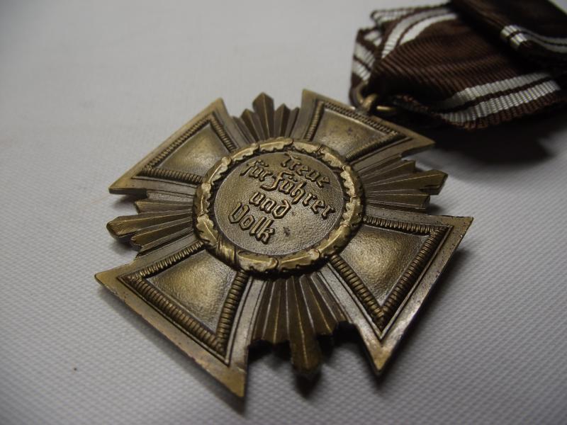WW2 Boxed Bronze NSDAP Long Service Medal and Ribbon Bar, MM/15-Fredich Orth.
