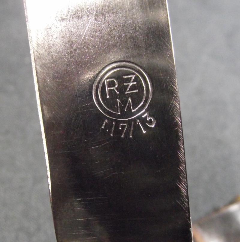 WW2 Hitler Youth Knife. M7/13 - Arthur Schuttelhofer.