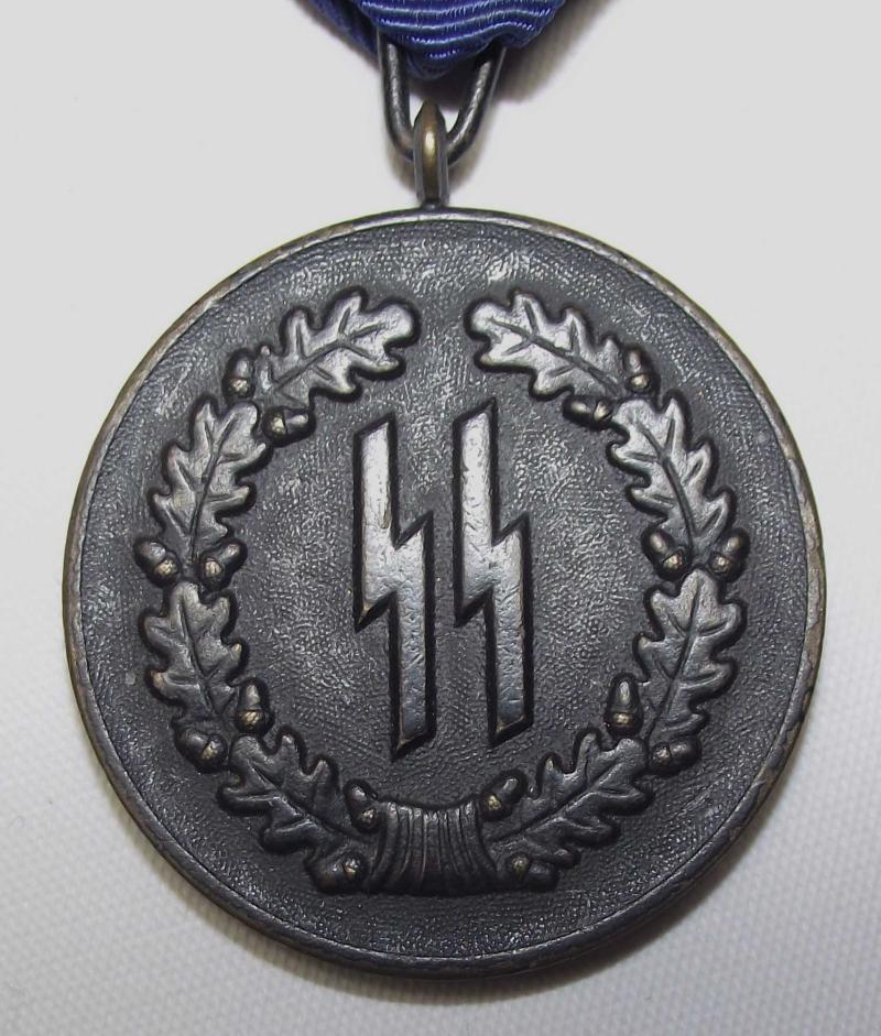 WW2 German SS 4 Year Long Service Medal. Type2.
